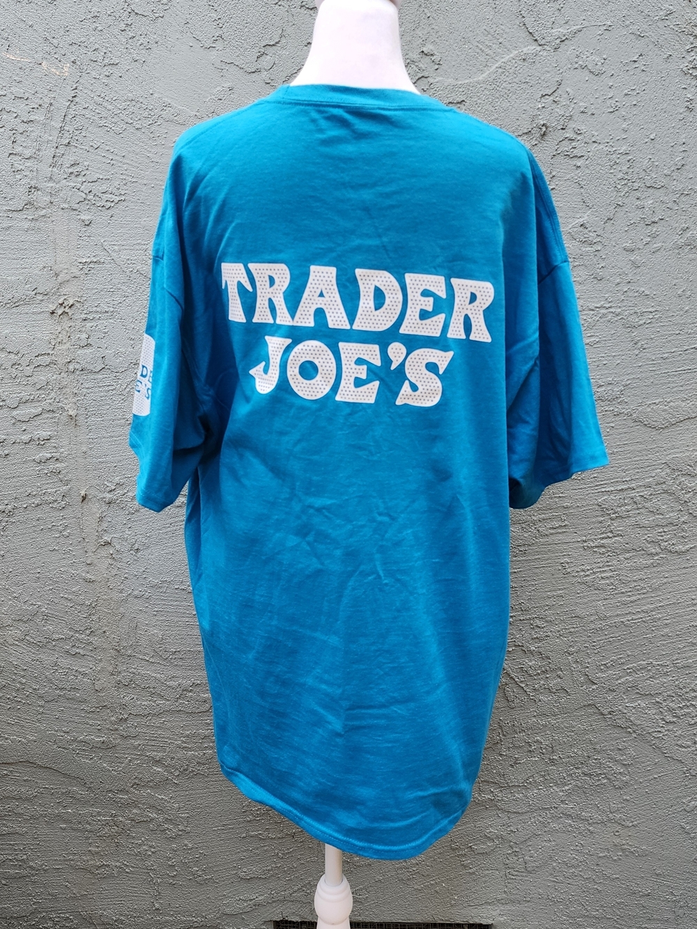 NWOT Trader Joe's Crew Employee Teal Blue Graphic T-Shirt Large L Uniform